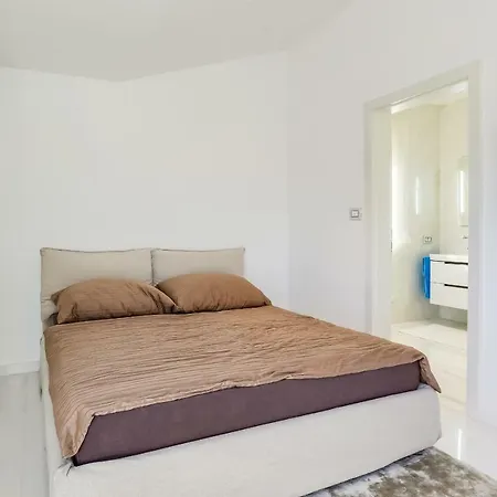 Apartment Brioni Vista *